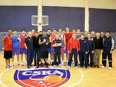 Last practice of the year (photo cskabasket.com)