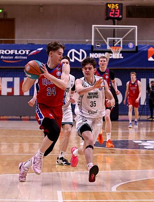 Денис Клуббе (фото: М. Сербин, cskabasket.com)