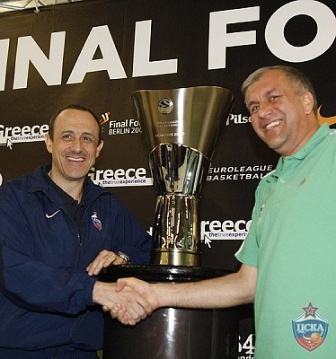 Ettore Messina and Zelimir Obradovic (photo M. Serbin, cskabasket.com)