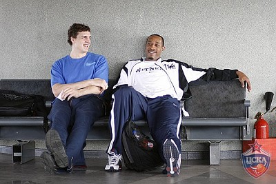 Александр Каун и Теренс Моррис (фото М. Сербин, cskabasket.com)