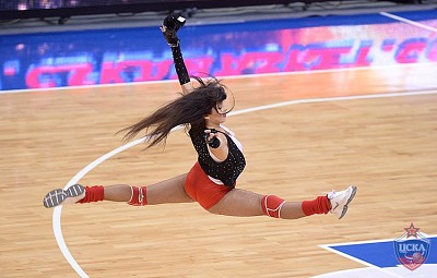 CSKA dance team (photo: Y. Kuzmin, cskabasket.com)