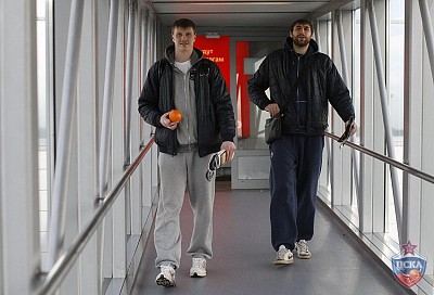 Andrey Vorontsevich and Dmitriy Sokolov (photo M. Serbin, cskabasket.com)