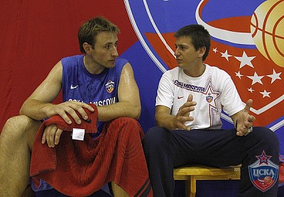 Matjaz Smodis and Vlado Radonjic (photo M. Serbin, cskabasket.com)