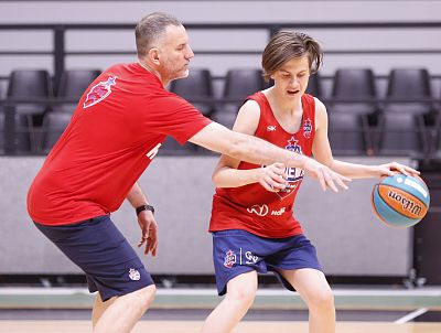 (фото: М. Сербин, cskabasket.com)