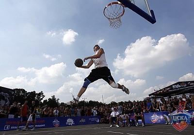 Slam dunk contest (фото М. Сербин, cskabasket.com)