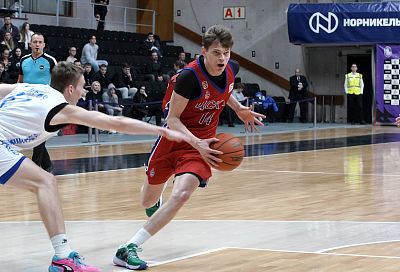 (фото: Т. Макеева, cskabasket.com)