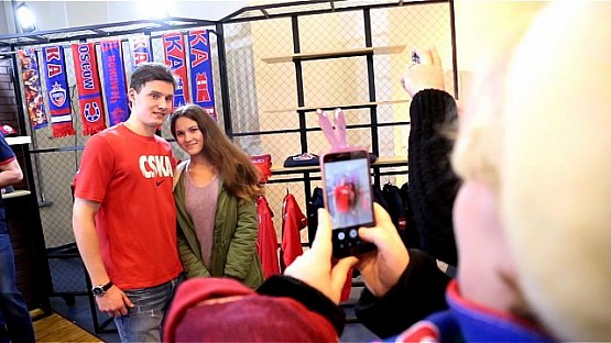 Korobkov and Kulagin working cashiers at CSKA fan shop