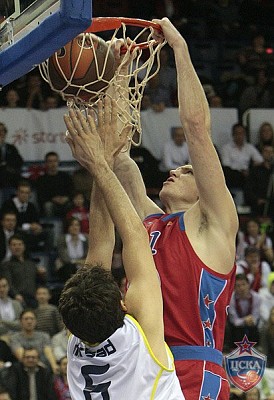 Viktor Khryapa  (photo T. Makeeva, cskabasket.com)
