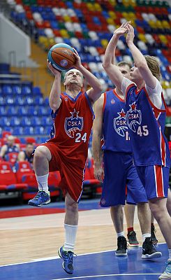 (фото: cskabasket.com)